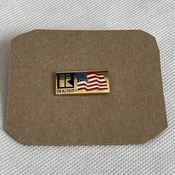 Realtor Gold Tone American Flag Lapel Pin Patriotic Real Estate - Picture 2 of 3